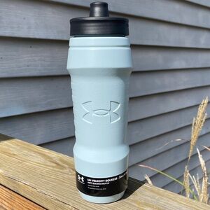 NWT Under Armour Blue Water Bottle